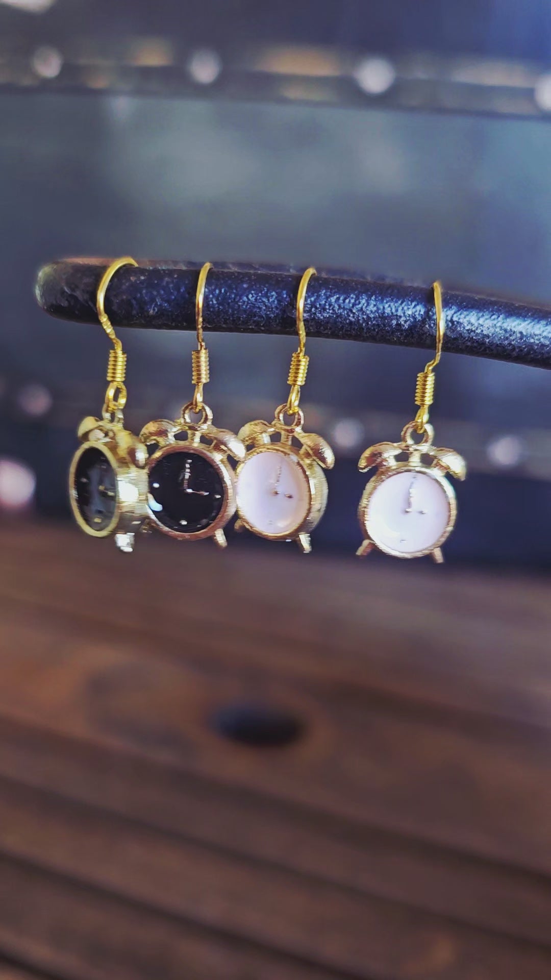 Reloj despertador, TIC TAC