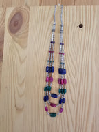 Collar con colores