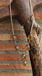 Romántico collar lavalier