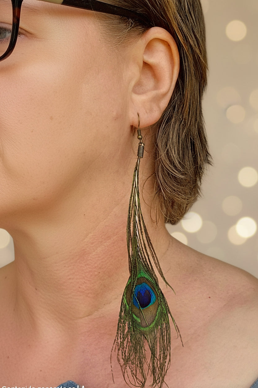 Pluma de pavo real pendientes