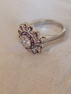 Anillo romántico y delicado