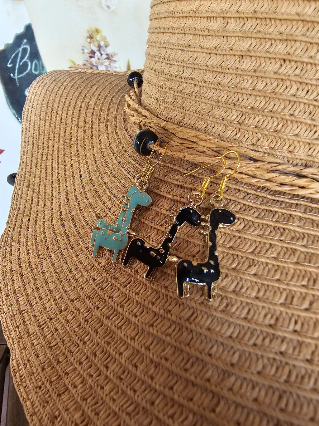 Dulces pendientes eb forma de jirafa