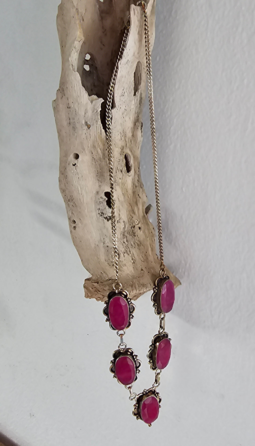 Collar púrpura lindo