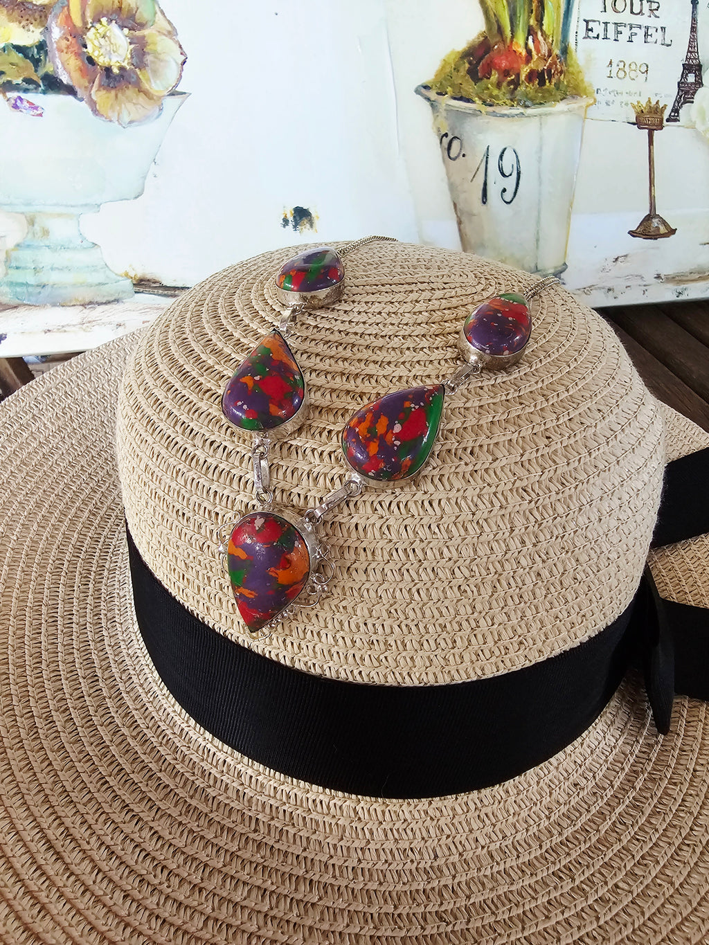 Collar con colores de verdad