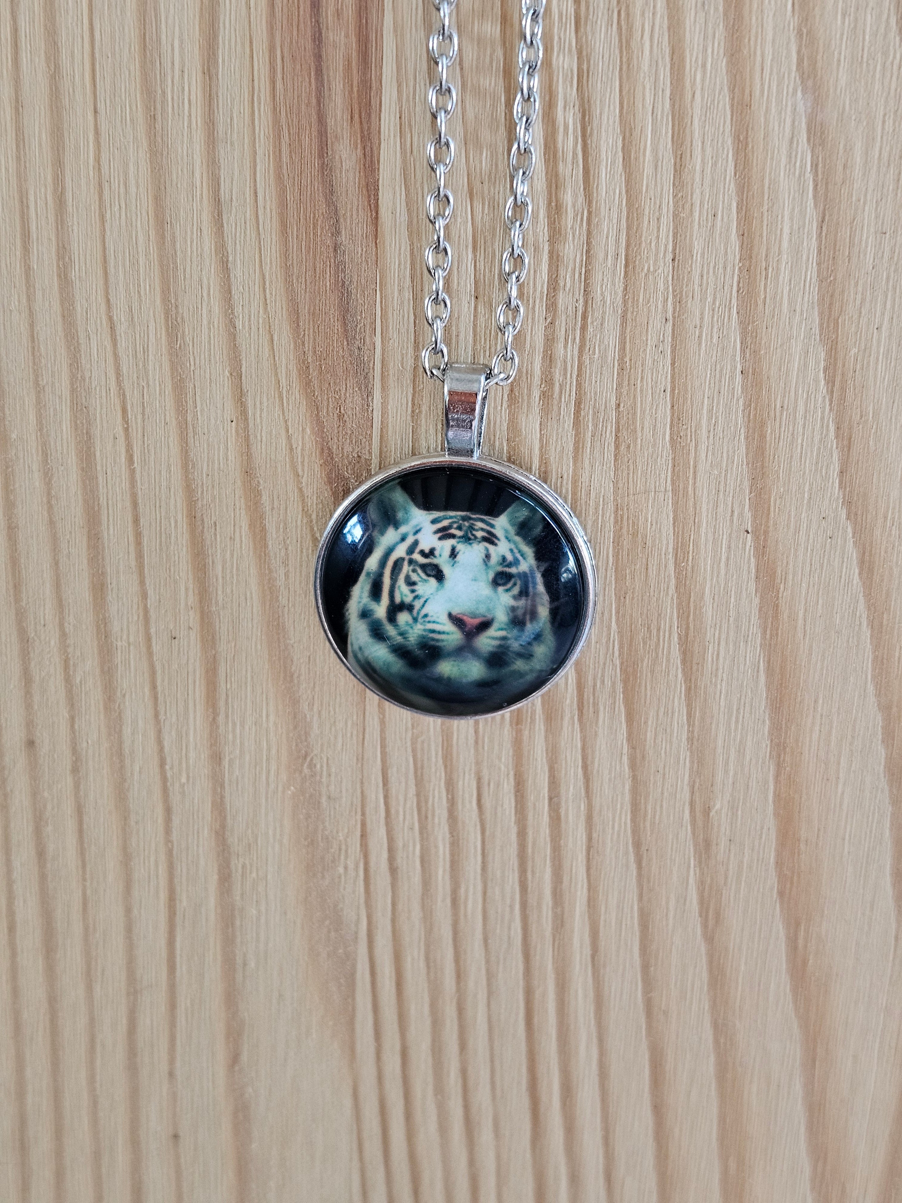 Colgante con tigre