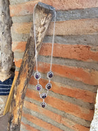 Lindo collar púrpura para cualquier ocasión