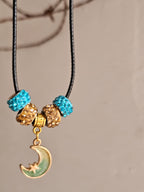 Collar Místico con Colgante de Luna, Estrella y Charms Brillantes
