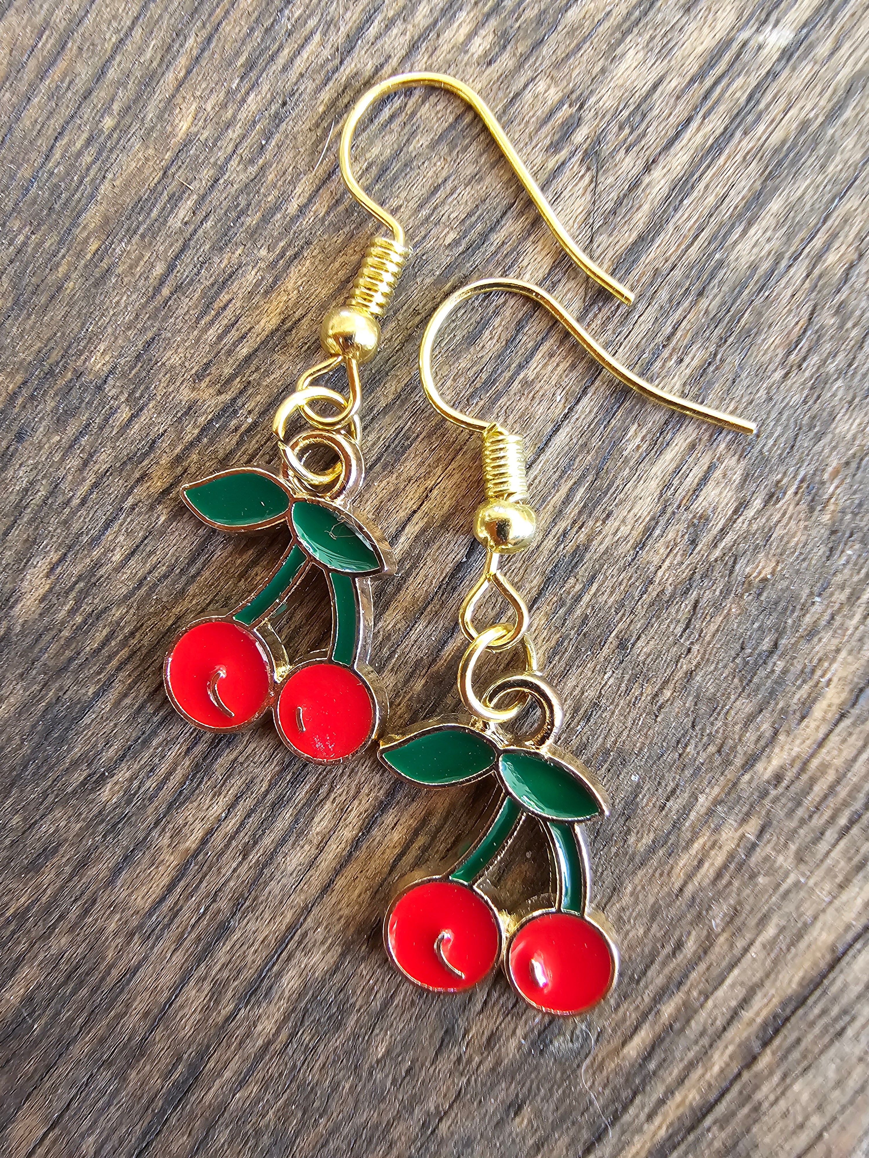 Pendientes divertidos con forma de cerezas