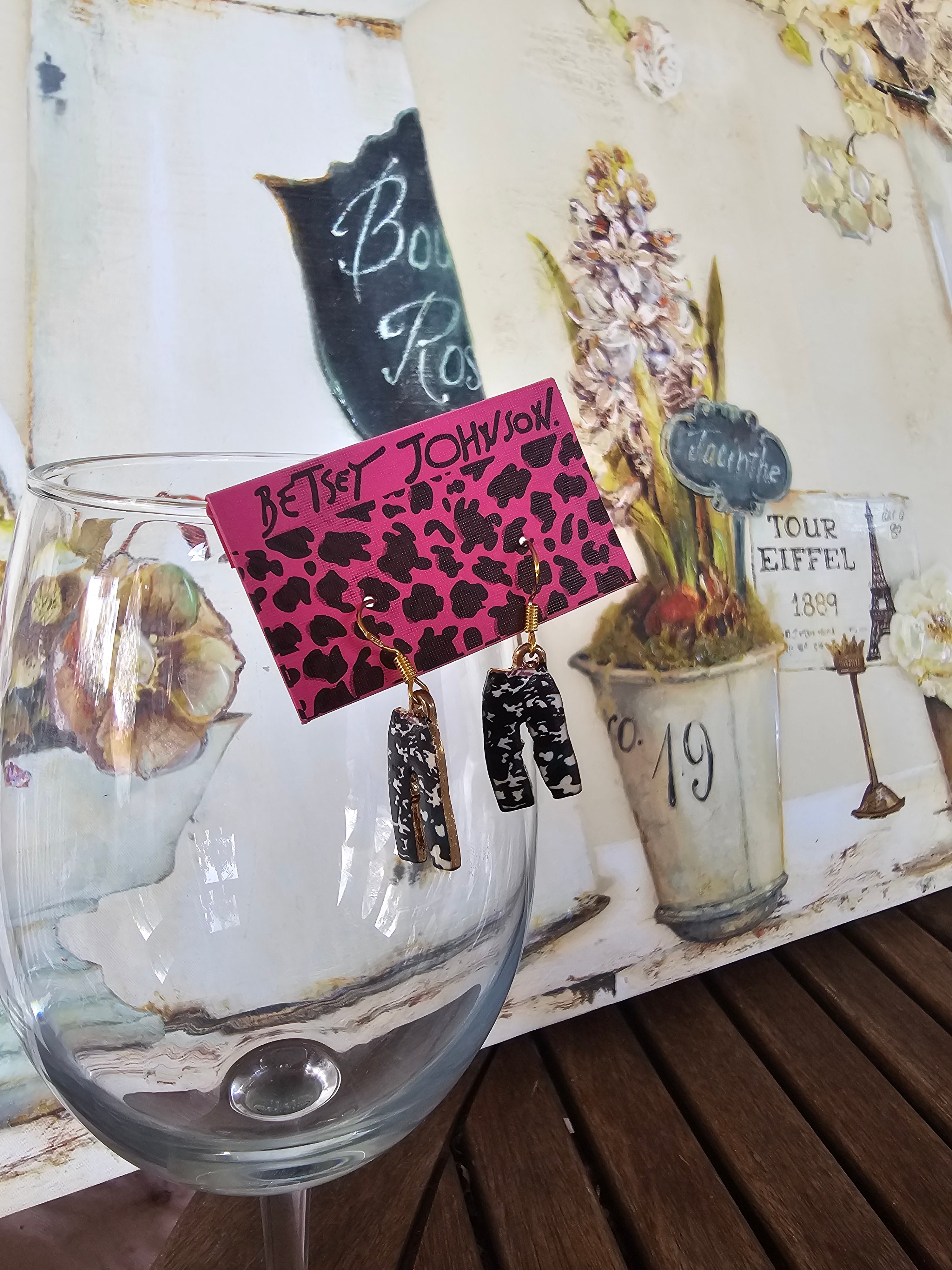 Vaqueros de Betsey Johnson pendientes