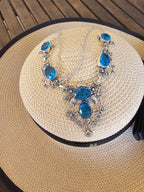 Collar delicado y elegante