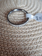 Anillo blanco con cristales