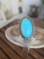 Llamativo anillo estilo bohemio