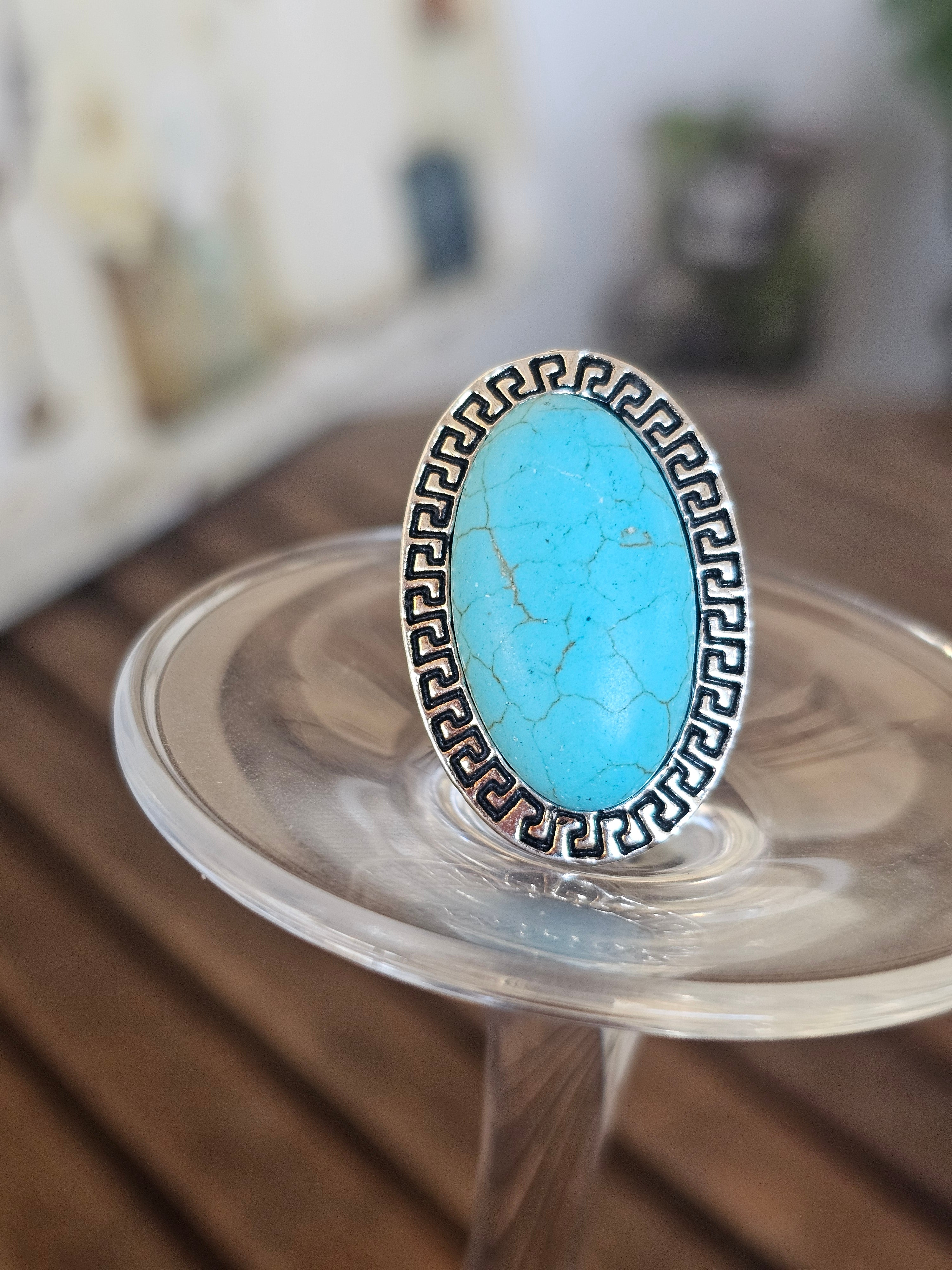 Llamativo anillo estilo bohemio