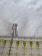 Anillo plateado con cristales