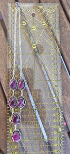 Lindo collar púrpura para cualquier ocasión