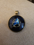 Star Trek Collar colgante con logo Boldly aumentado