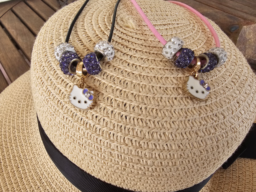 Collar con Dije de Gatita y Charms de Cristal
