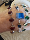 Pulseras en tres colores