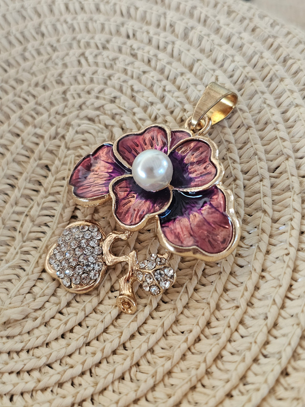 Colgante bonito en forma de flor