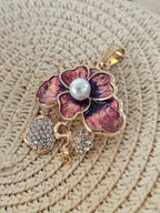 Colgante bonito en forma de flor