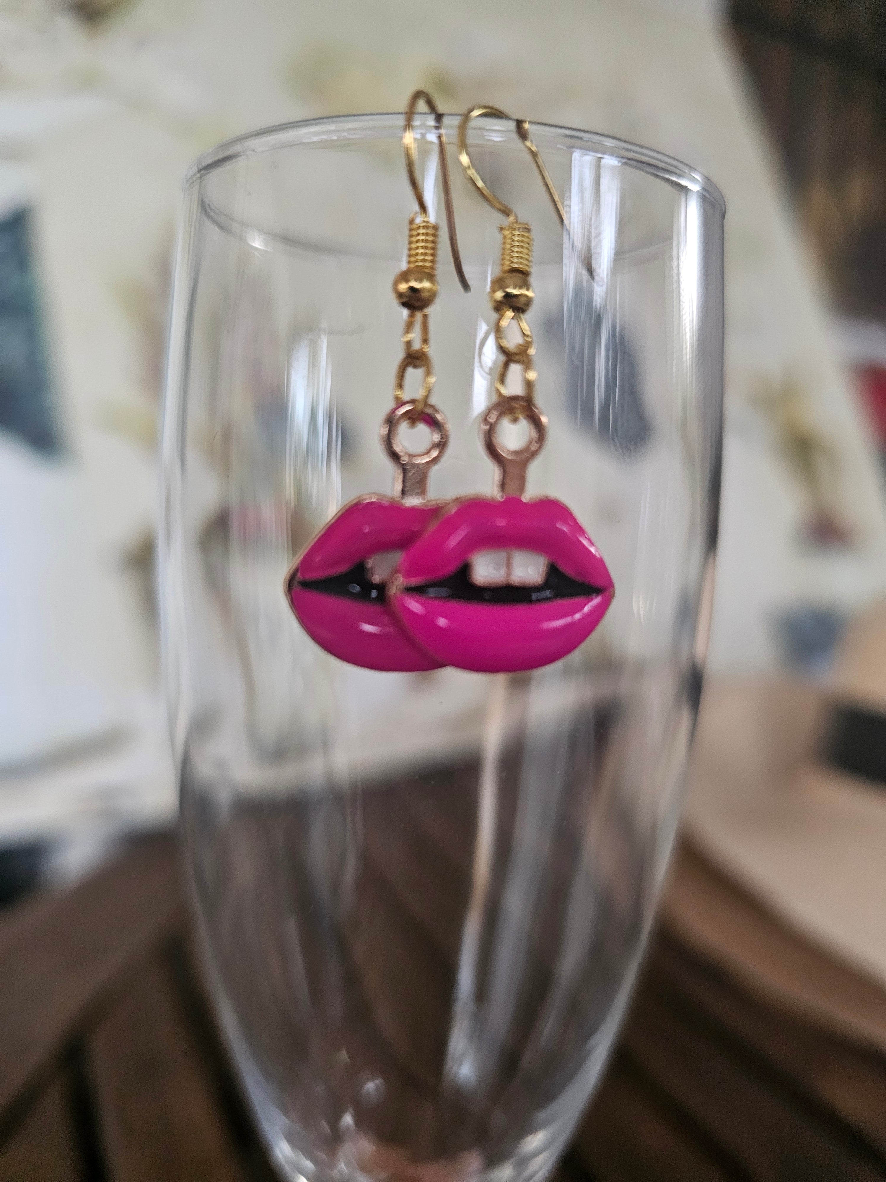 Rosa Labios Pendientes