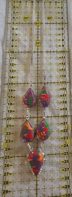Collar con colores de verdad