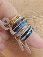 Anillo con cristales, varios colores
