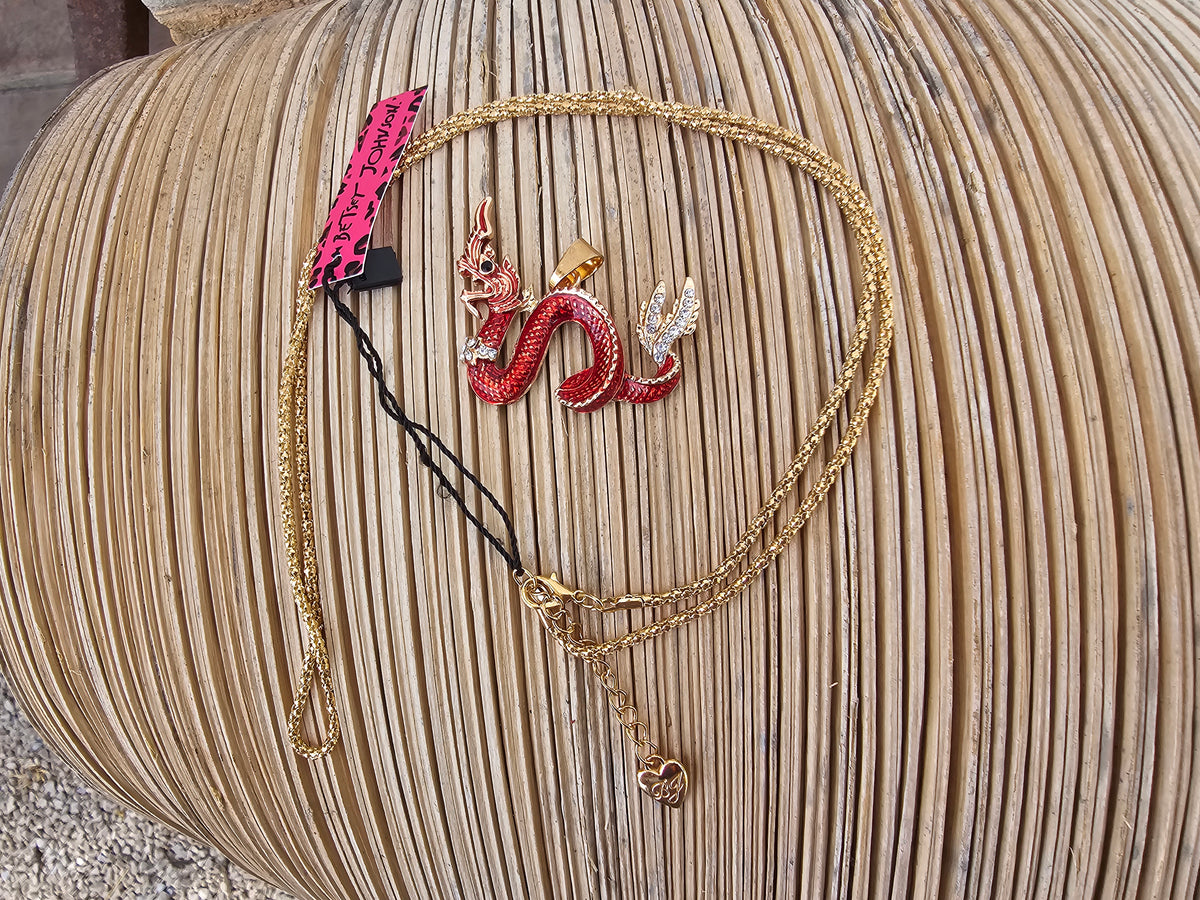 Collar Colgante Dragón Oriental Rojo – Dorado y Cristales (Betsey Johnson)