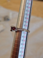Muy bonito anillo de fila