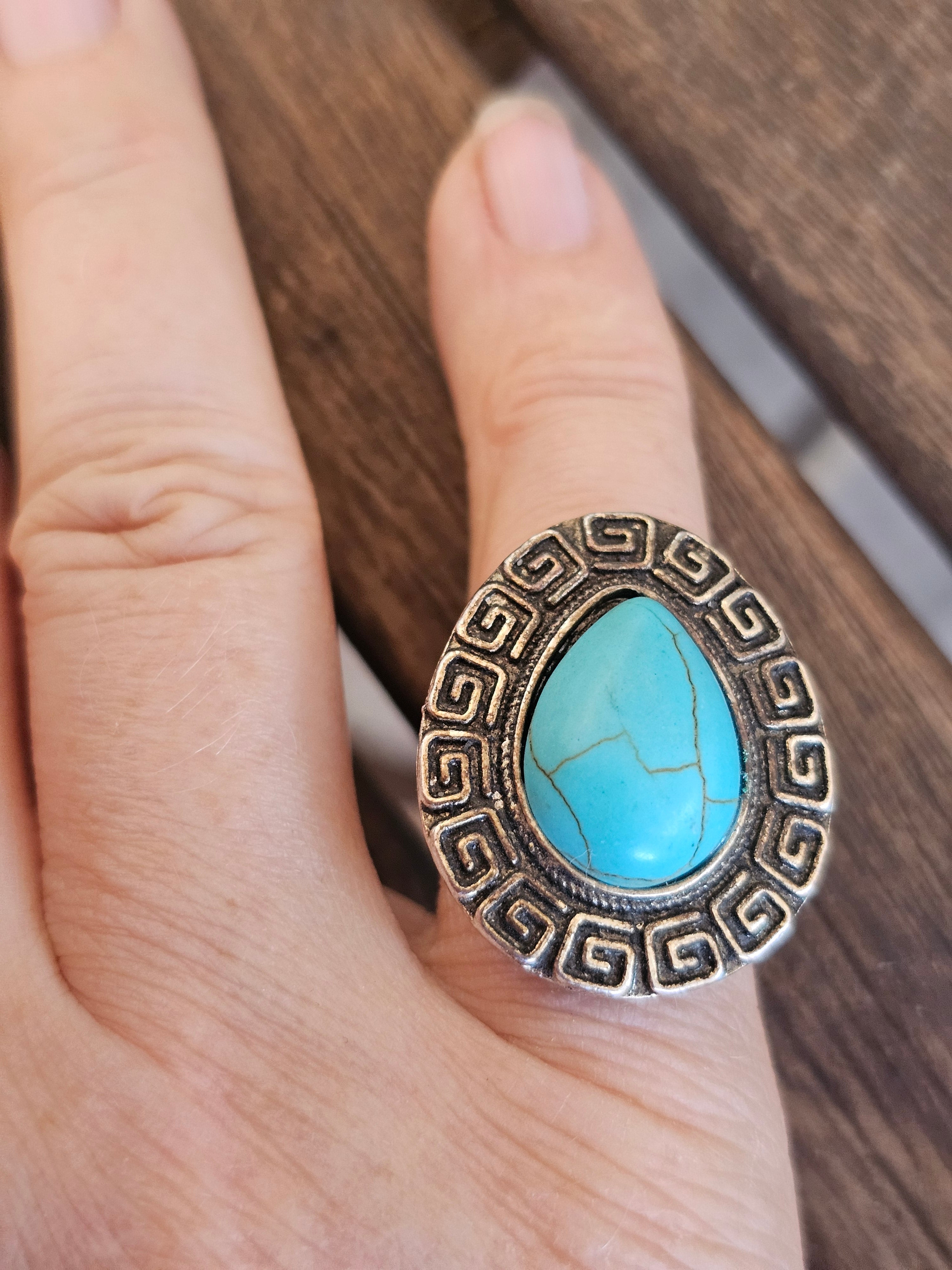 Fantástico anillo estilo bohemio