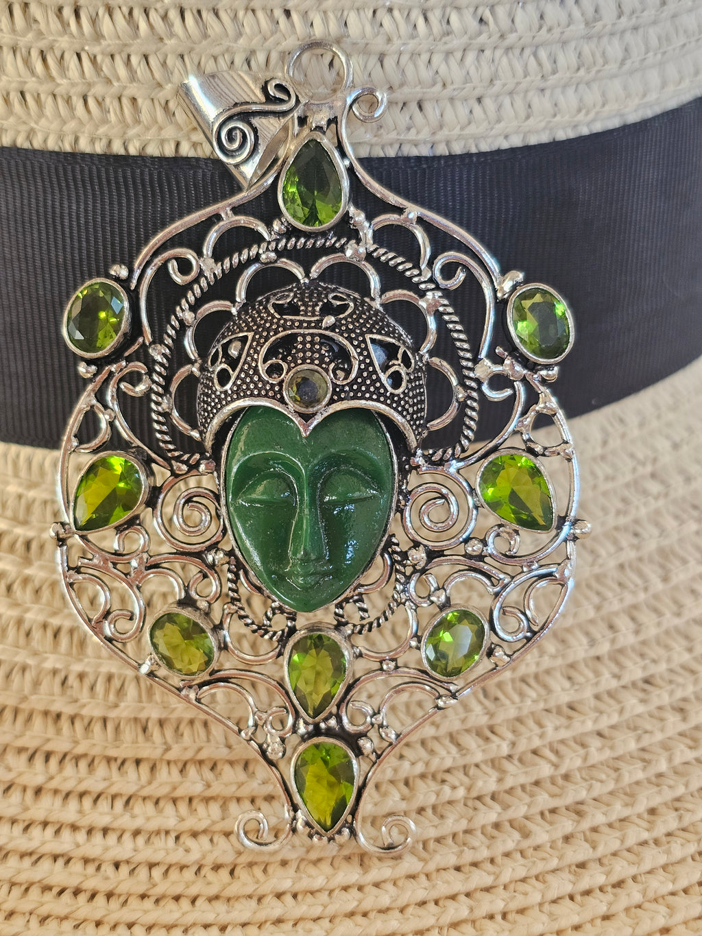 Colgante tipo indio magnífico SIN CADENA