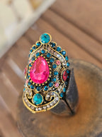 Enorme y magnífico anillo diseño audaz