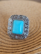 Cuadrado anillo estilo victoriano y bohemio