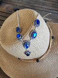 Lindo collar azul para cualquier ocasión