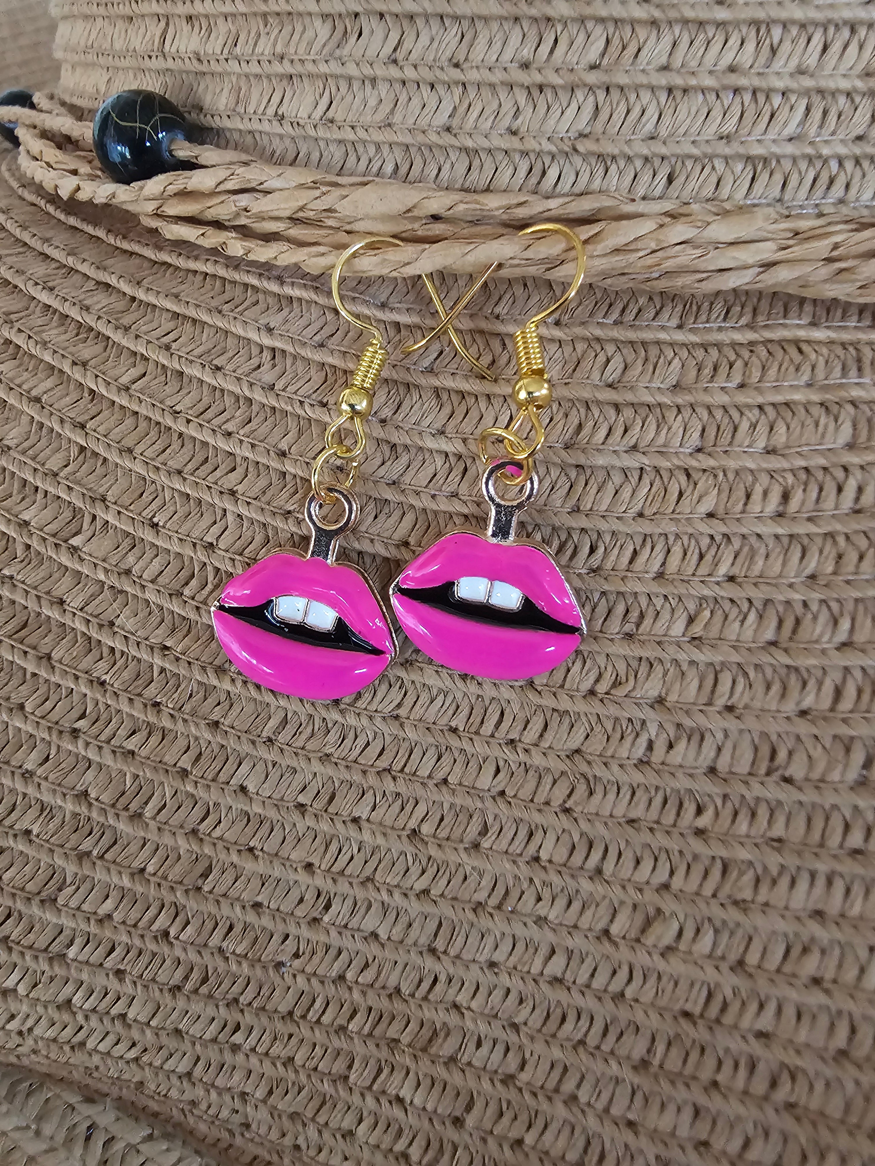 Rosa Labios Pendientes