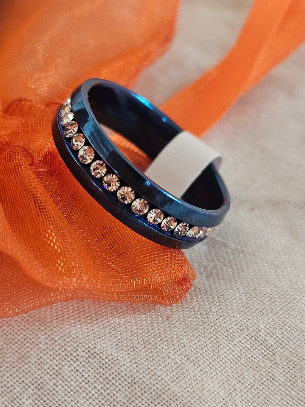 Anillo con cristales, varios colores
