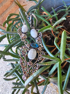 Hermoso conjunto de collar y pendientes