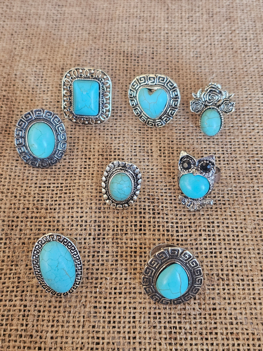 Llamativo anillo estilo bohemio