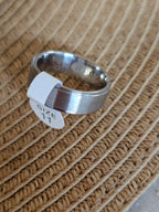 Anillo elegante y simple en varios colores TARKISTA PALJONKO