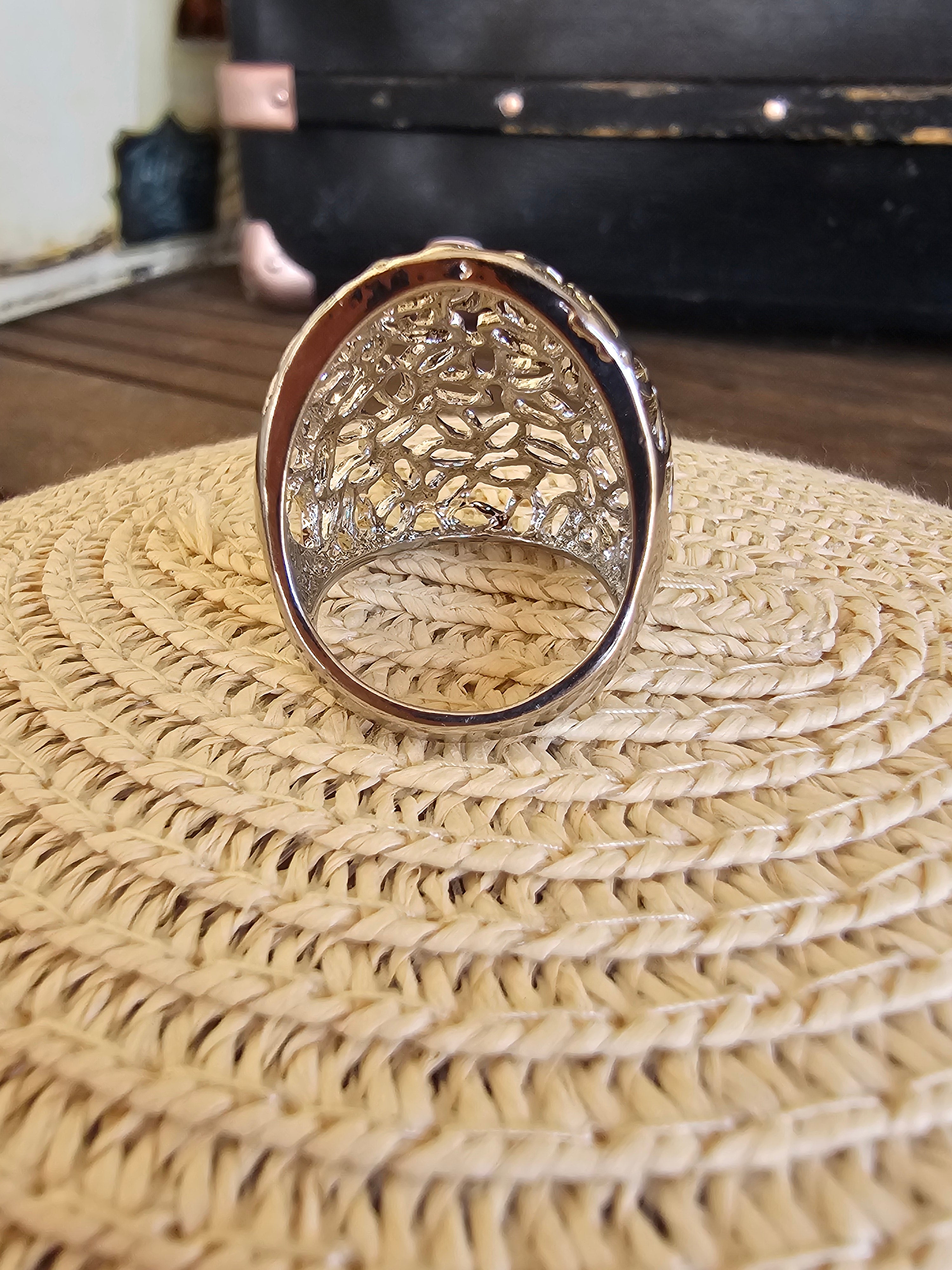 Magnífico anillo de statement