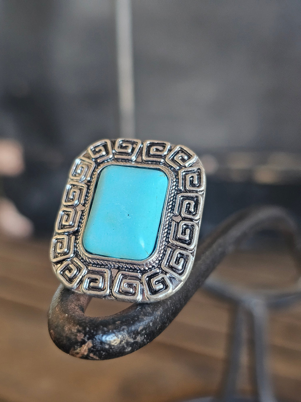Cuadrado anillo estilo victoriano y bohemio