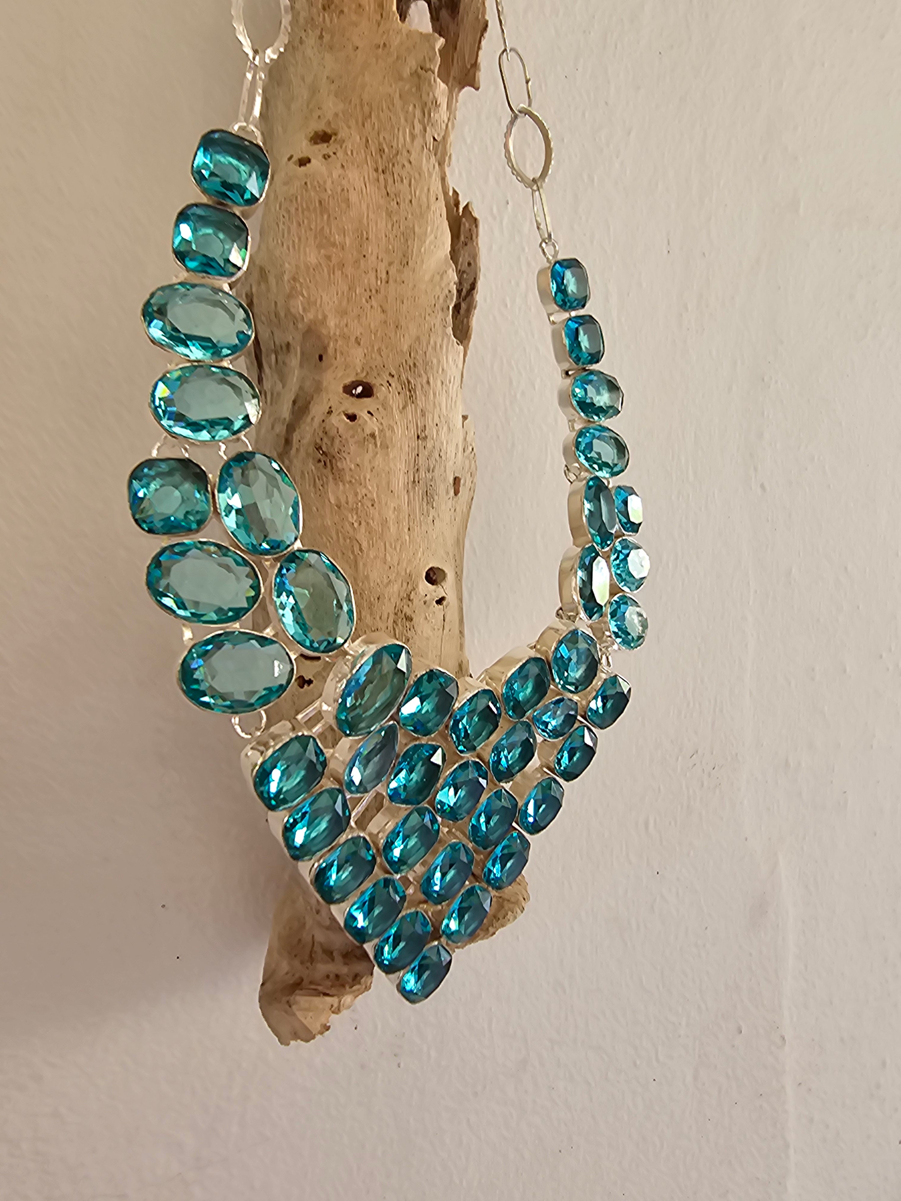 Collar magnífico