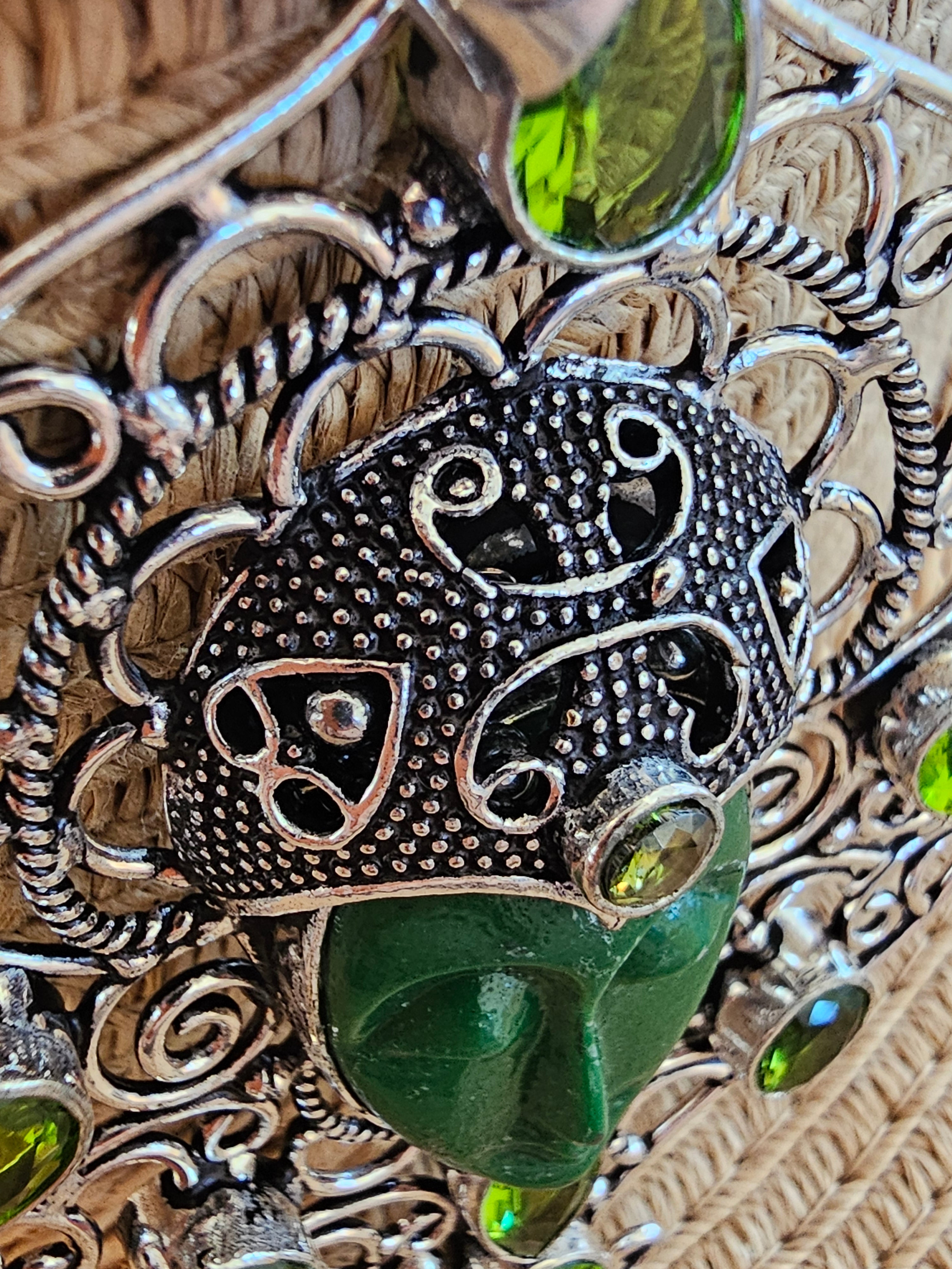 Colgante tipo indio magnífico SIN CADENA