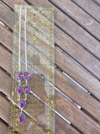 Lindo collar púrpura para cualquier ocasión