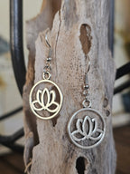 Pendientes de Flor de Loto Plateados - Pendientes Colgantes Boho Chic