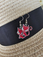 Mendigo gatito rojo