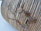 Collar brillante con detalles