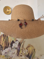 Elegantes pendientes con cristales rojos