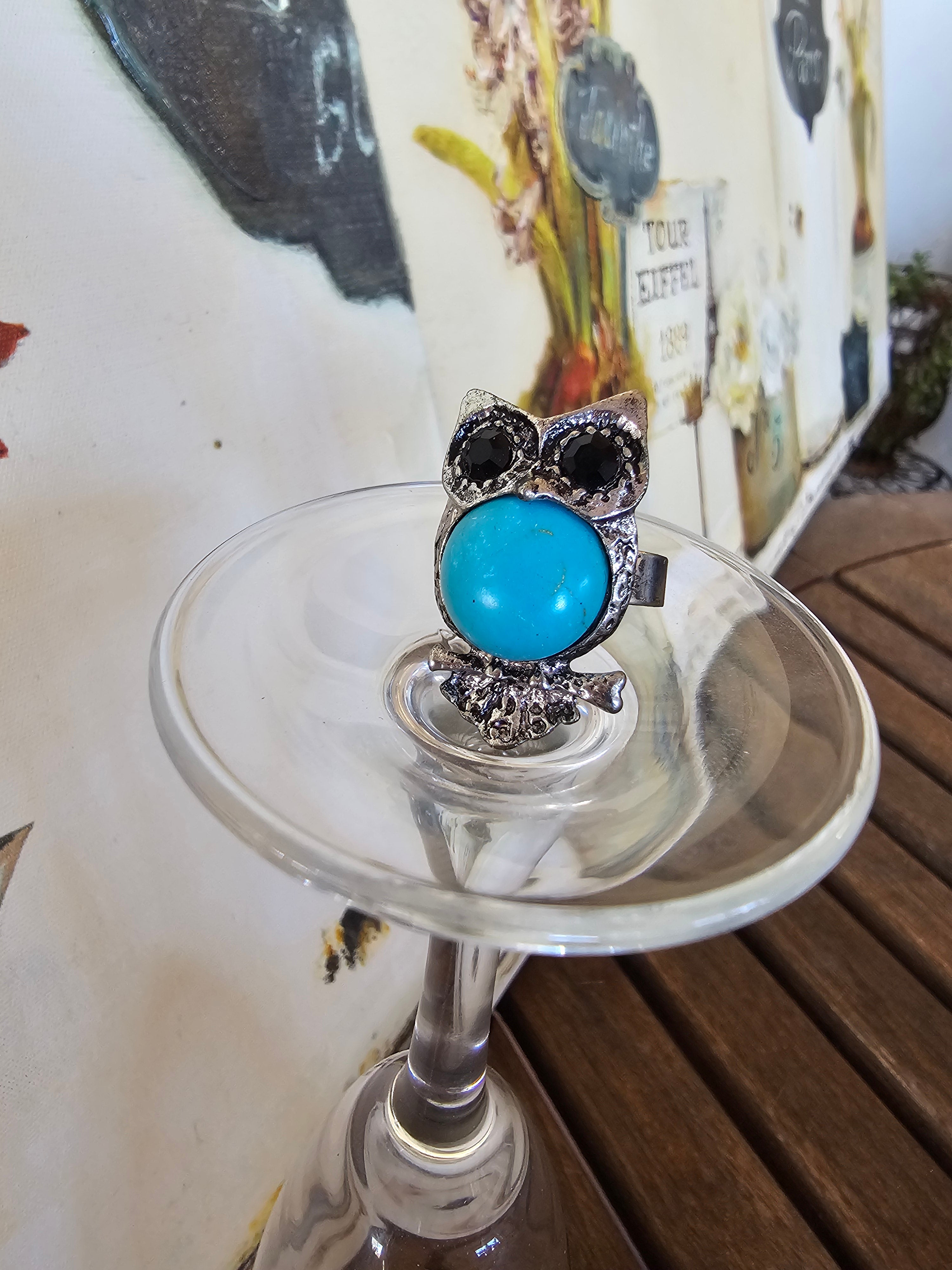 Hermoso anillo bohemio en forma de búho