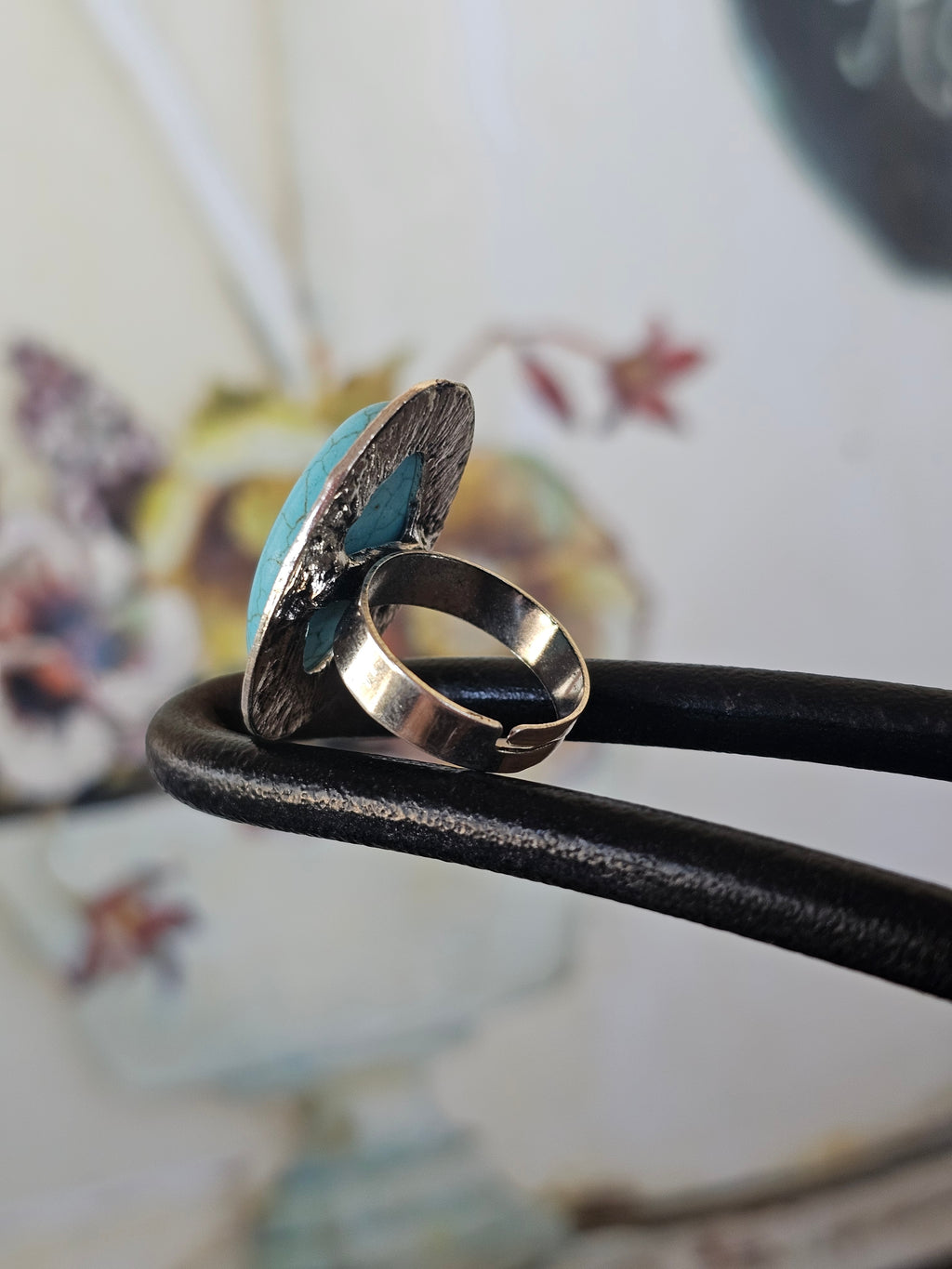 Llamativo anillo estilo bohemio